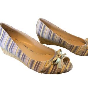 Kelly & Katie Blue Stripe Espadrille Wedge Heels w/ Peep Toe & Gold Size 9